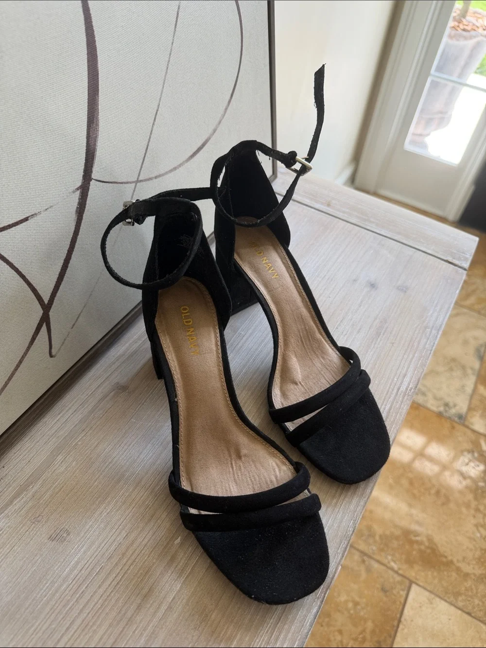 Old Navy chic black